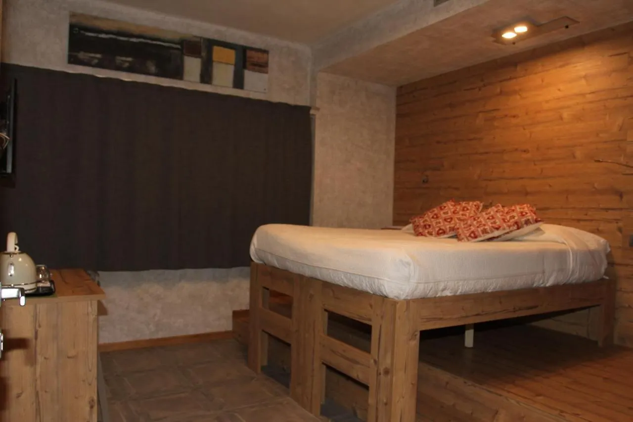 B&B Corte Rossa Tirano 3*,  Itálie